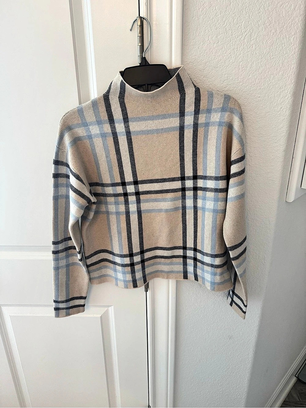 Tahari Plaid Mock Neck Sweater Women Size Small NWT